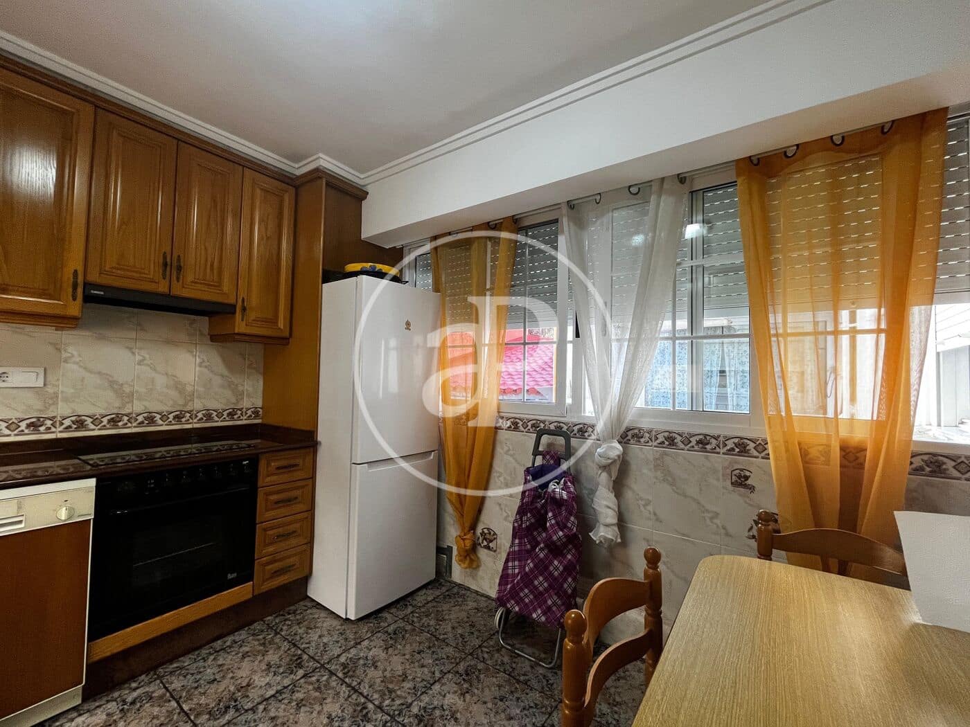 2 makuuhuone Huoneisto vuokrattavana paikassa Valencia kaupunki - 1 100 € (Ref: 9326529)