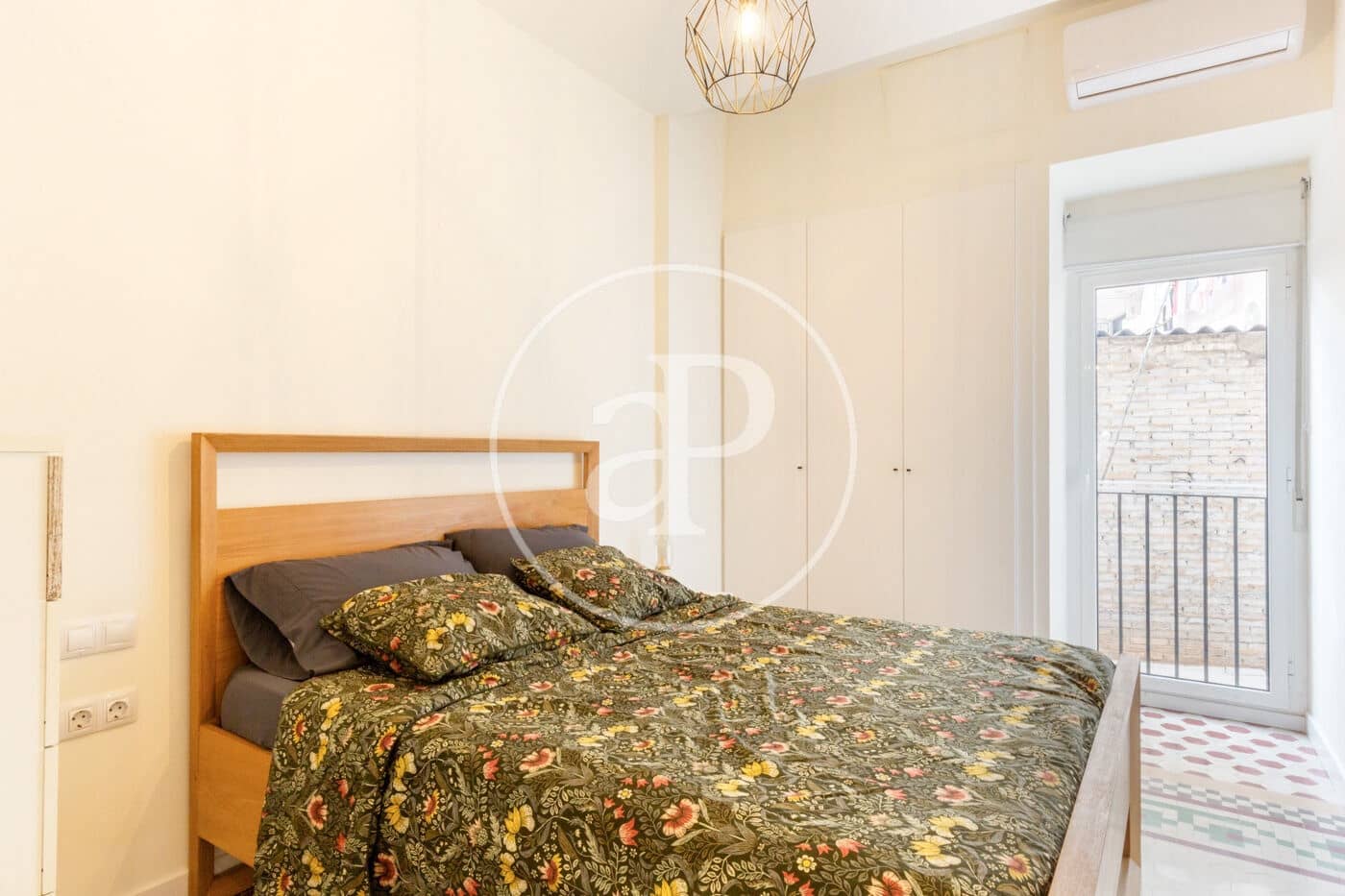 1 quarto Apartamento para arrendar em Valencia cidade - 1 400 € (Ref: 9335033)