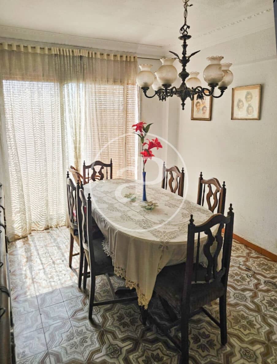 3 slaapkamer Appartement te koop in Valencia stad - € 265.000 (Ref: 9335038)