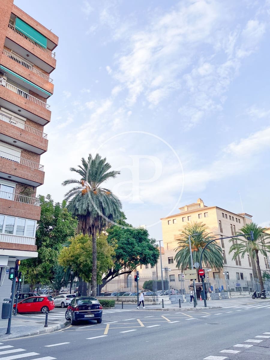 3 slaapkamer Appartement te koop in Valencia stad - € 265.000 (Ref: 9335038)