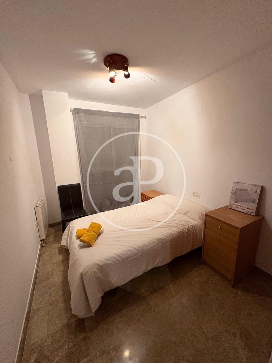 3 bedroom Apartment for rent in Albal - € 1,350 (Ref: 9341267)