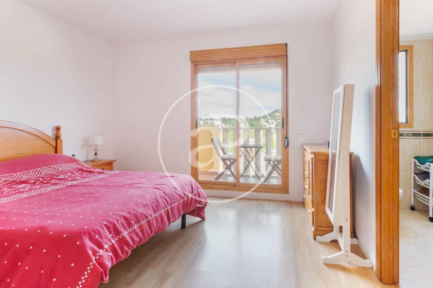 3 soveværelse Villa til salg i Chiva med swimmingpool - € 299.500 (Ref: 9341275)