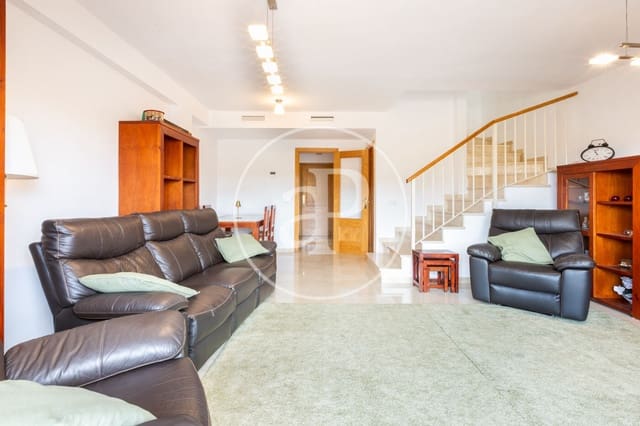 3 sypialnia Willa na sprzedaż w Chiva z basenem - 299 500 € (Ref: 9341275)