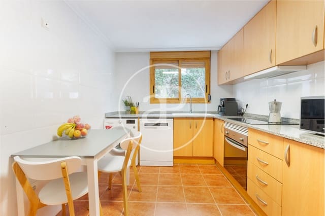 3 sypialnia Willa na sprzedaż w Chiva z basenem - 299 500 € (Ref: 9341275)