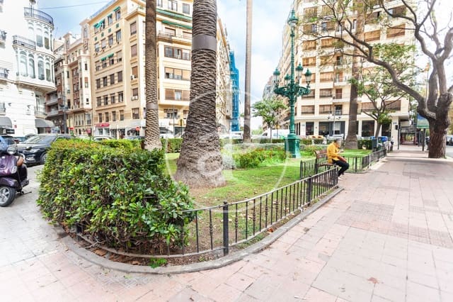 3 soveværelse Lejlighed til salg i La Gran Via, Valencia by - € 1.500.000 (Ref: 9341278)