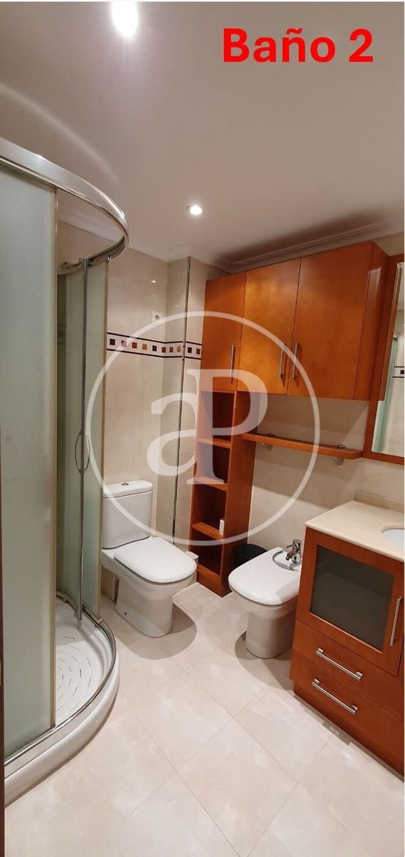 4 sovrum Lägenhet att hyra i Valencia stad - 1 800 € (Ref: 9341281)