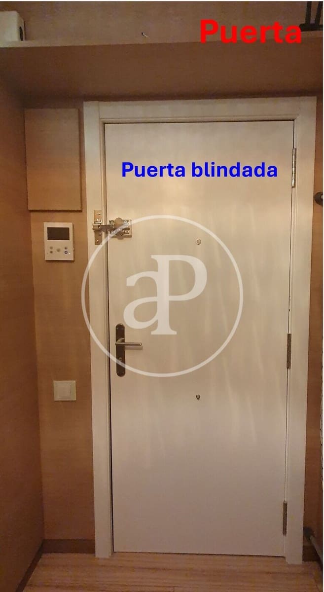 4 sovrum Lägenhet att hyra i Valencia stad - 1 800 € (Ref: 9341281)