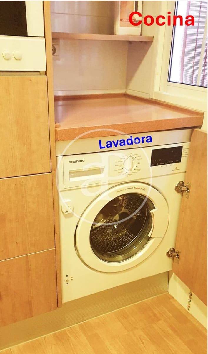 4 sovrum Lägenhet att hyra i Valencia stad - 1 800 € (Ref: 9341281)