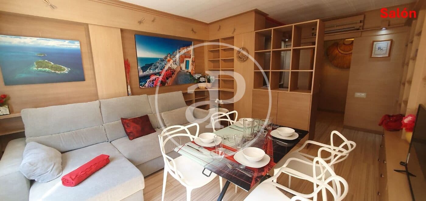 4 sovrum Lägenhet att hyra i Valencia stad - 1 800 € (Ref: 9341281)