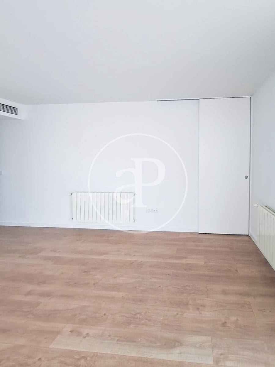 4 bedroom Apartment for sale in Valencia city with pool - € 775,000 (Ref: 9344854)