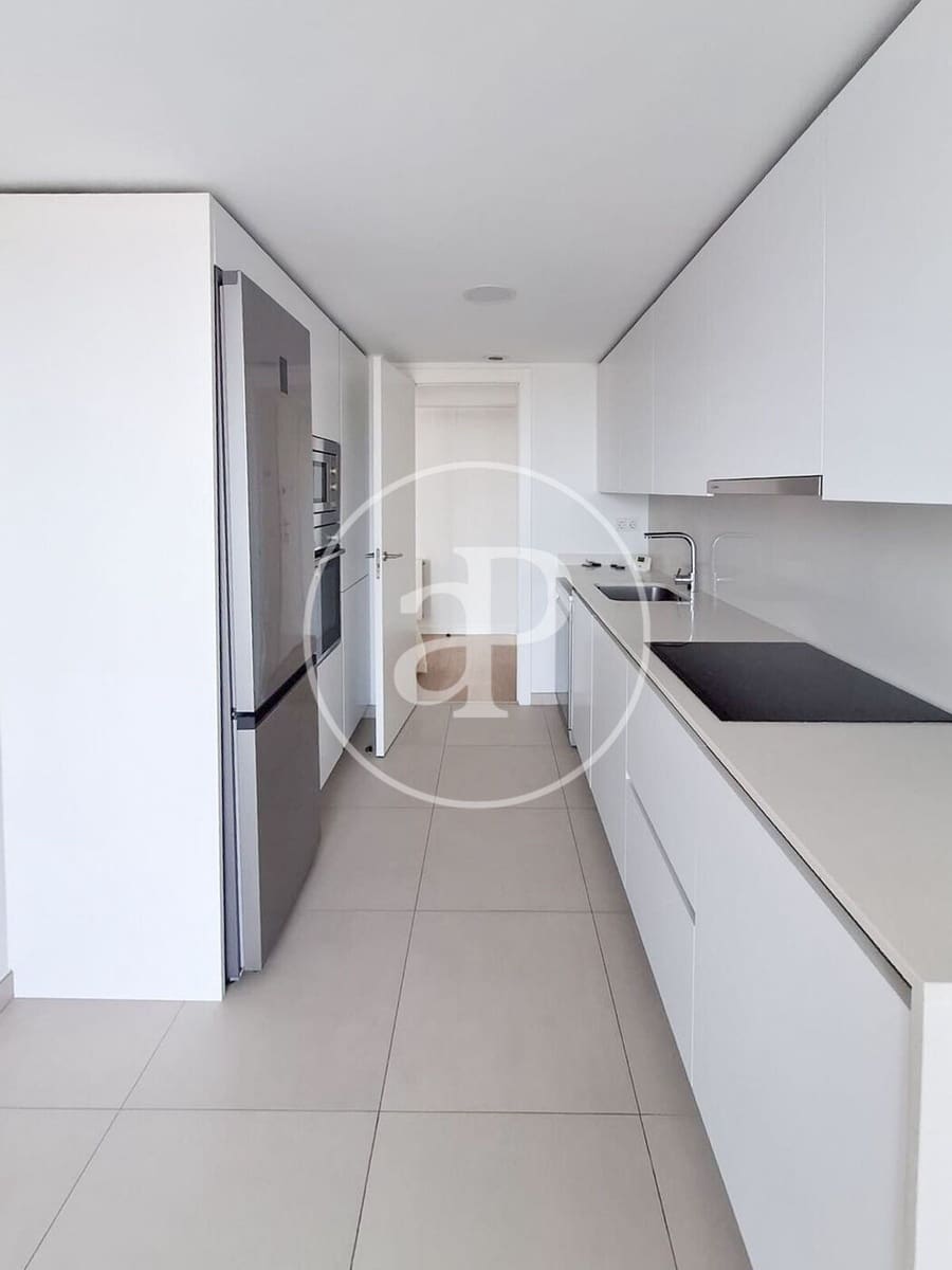 4 bedroom Apartment for sale in Valencia city with pool - € 775,000 (Ref: 9344854)