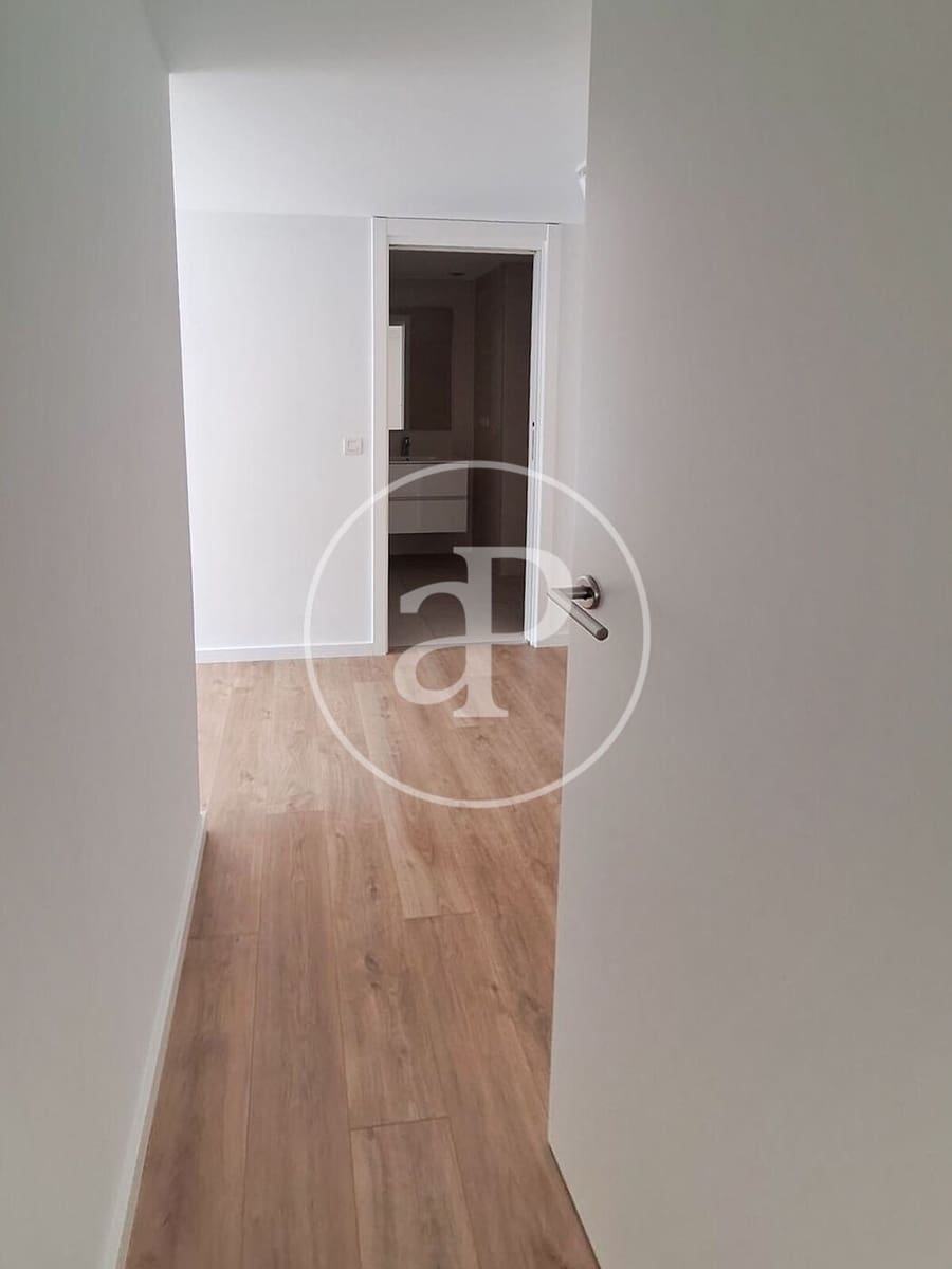 4 bedroom Apartment for sale in Valencia city with pool - € 775,000 (Ref: 9344854)