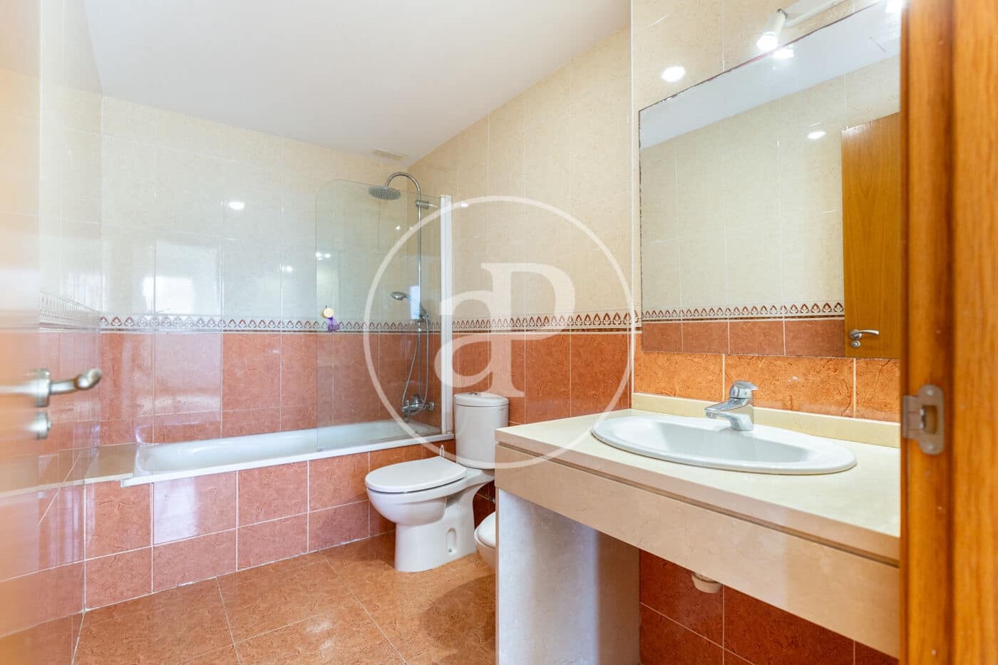 3 bedroom Apartment for rent in Paterna with pool - € 1,750 (Ref: 9344857)
