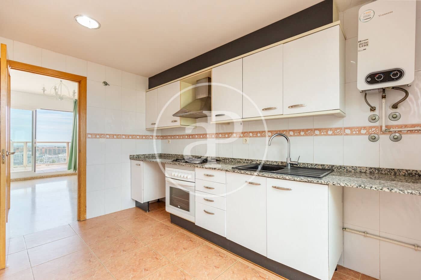 3 bedroom Apartment for rent in Paterna with pool - € 1,750 (Ref: 9344857)