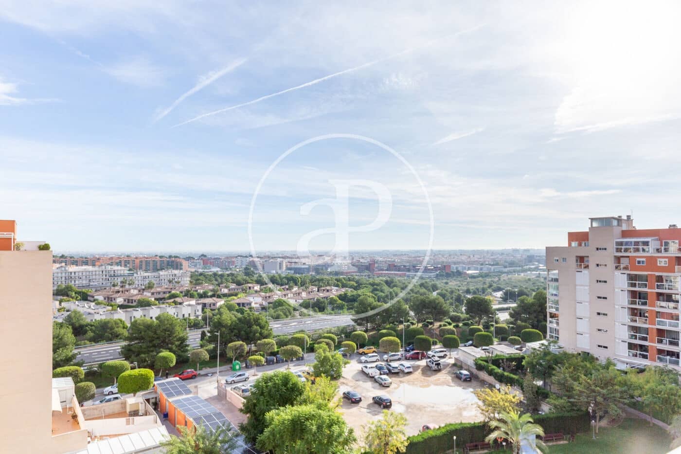 3 bedroom Apartment for rent in Paterna with pool - € 1,750 (Ref: 9344857)