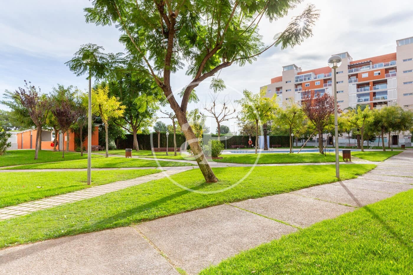 3 bedroom Apartment for rent in Paterna with pool - € 1,750 (Ref: 9344857)