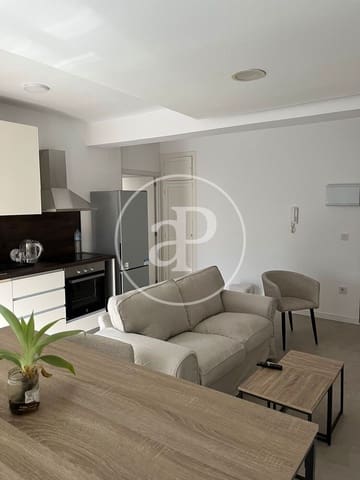 Apartamento de 3 habitaciones en Mont-Olivet, València ciudad en alquiler - 1.800 € (Ref: 9344858)