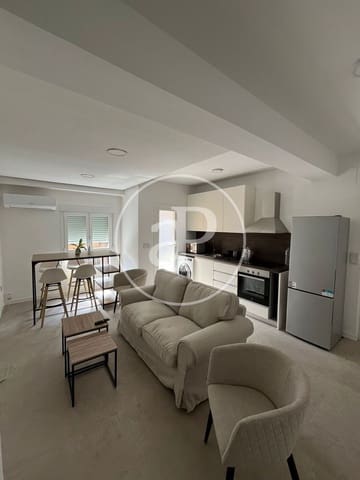 Apartamento de 3 habitaciones en Mont-Olivet, València ciudad en alquiler - 1.800 € (Ref: 9344858)