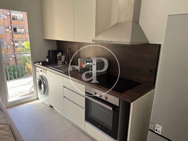 Apartamento de 3 habitaciones en Mont-Olivet, València ciudad en alquiler - 1.800 € (Ref: 9344858)