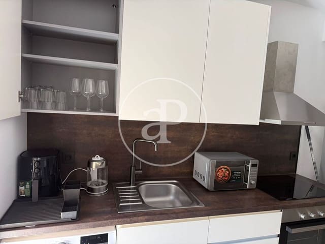 Apartamento de 3 habitaciones en Mont-Olivet, València ciudad en alquiler - 1.800 € (Ref: 9344858)