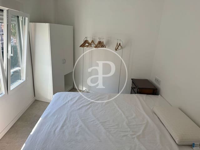 Apartamento de 3 habitaciones en Mont-Olivet, València ciudad en alquiler - 1.800 € (Ref: 9344858)