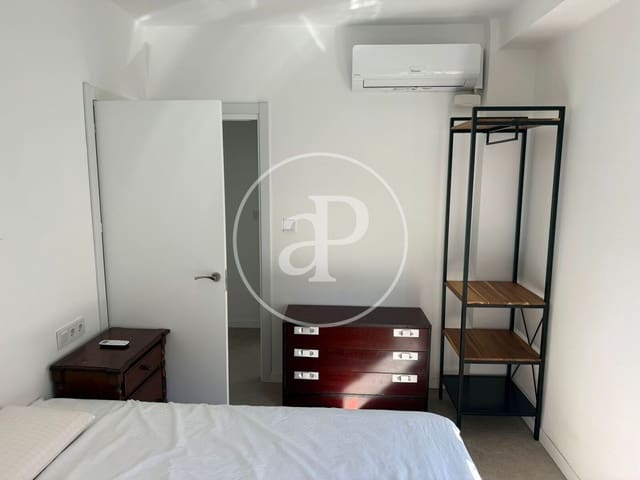 Apartamento de 3 habitaciones en Mont-Olivet, València ciudad en alquiler - 1.800 € (Ref: 9344858)