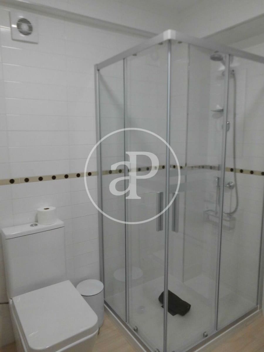 2 makuuhuone Huoneisto vuokrattavana paikassa Valencia kaupunki - 1 500 € (Ref: 9347422)