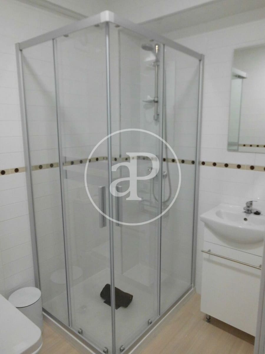 2 makuuhuone Huoneisto vuokrattavana paikassa Valencia kaupunki - 1 500 € (Ref: 9347422)