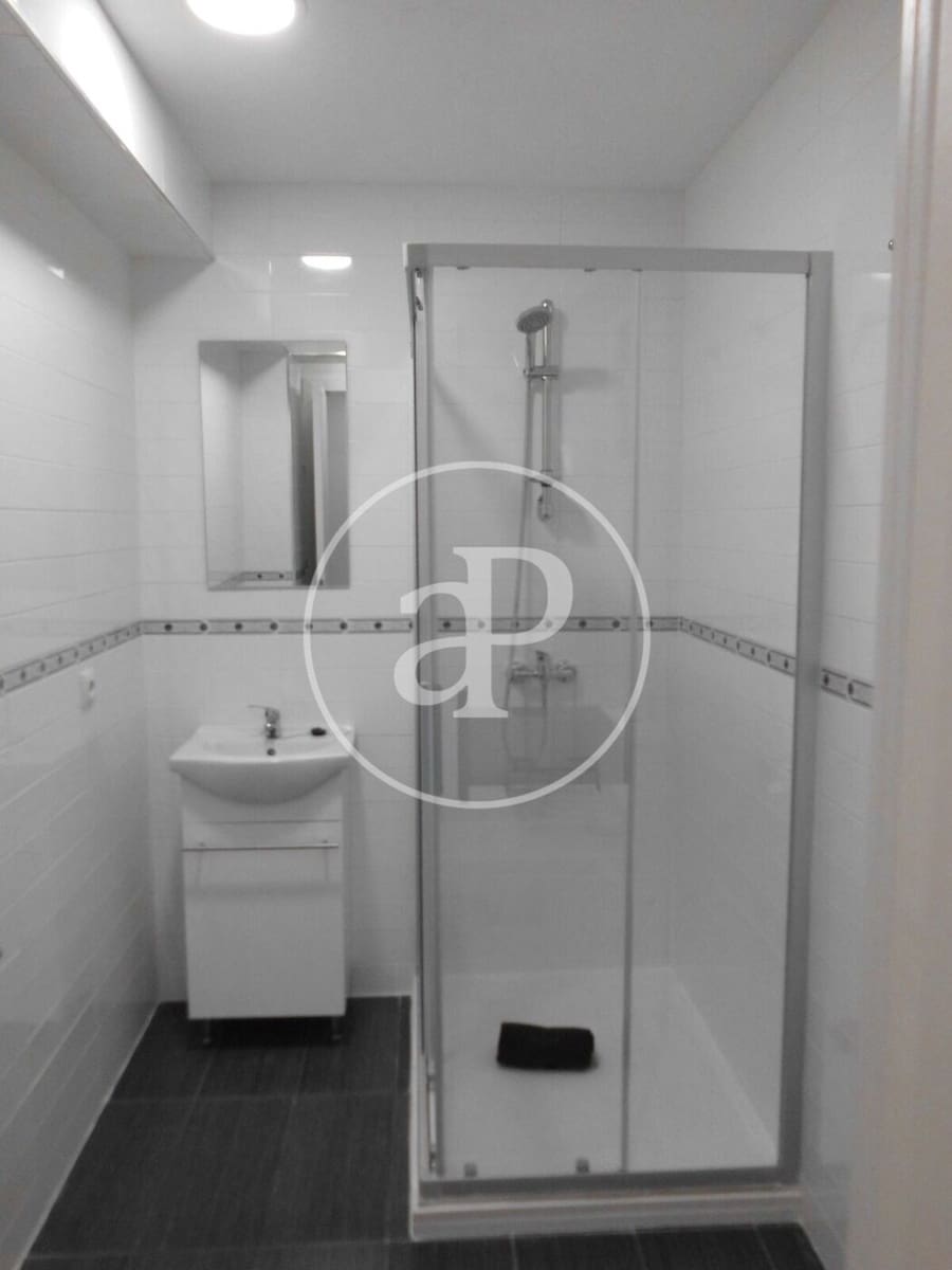 2 makuuhuone Huoneisto vuokrattavana paikassa Valencia kaupunki - 1 500 € (Ref: 9347422)