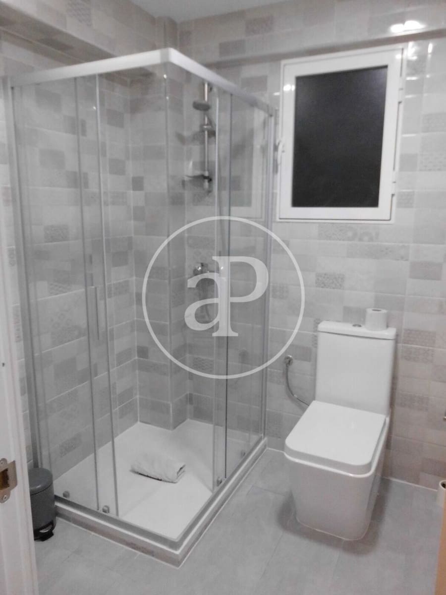 2 makuuhuone Huoneisto vuokrattavana paikassa Valencia kaupunki - 1 500 € (Ref: 9347422)