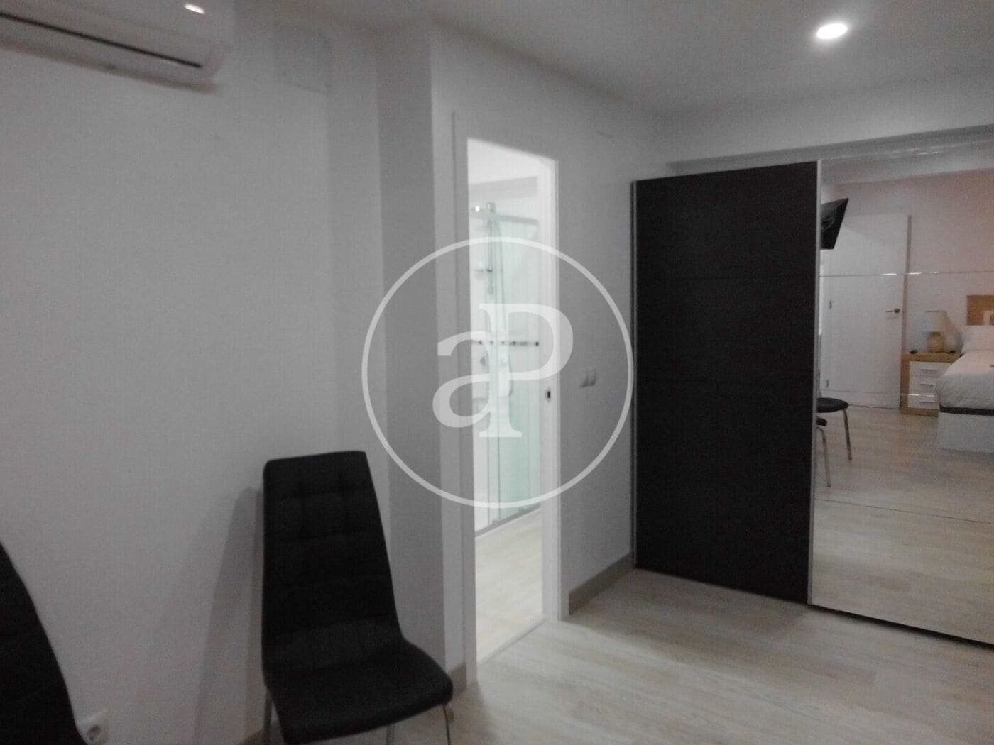 2 makuuhuone Huoneisto vuokrattavana paikassa Valencia kaupunki - 1 500 € (Ref: 9347422)