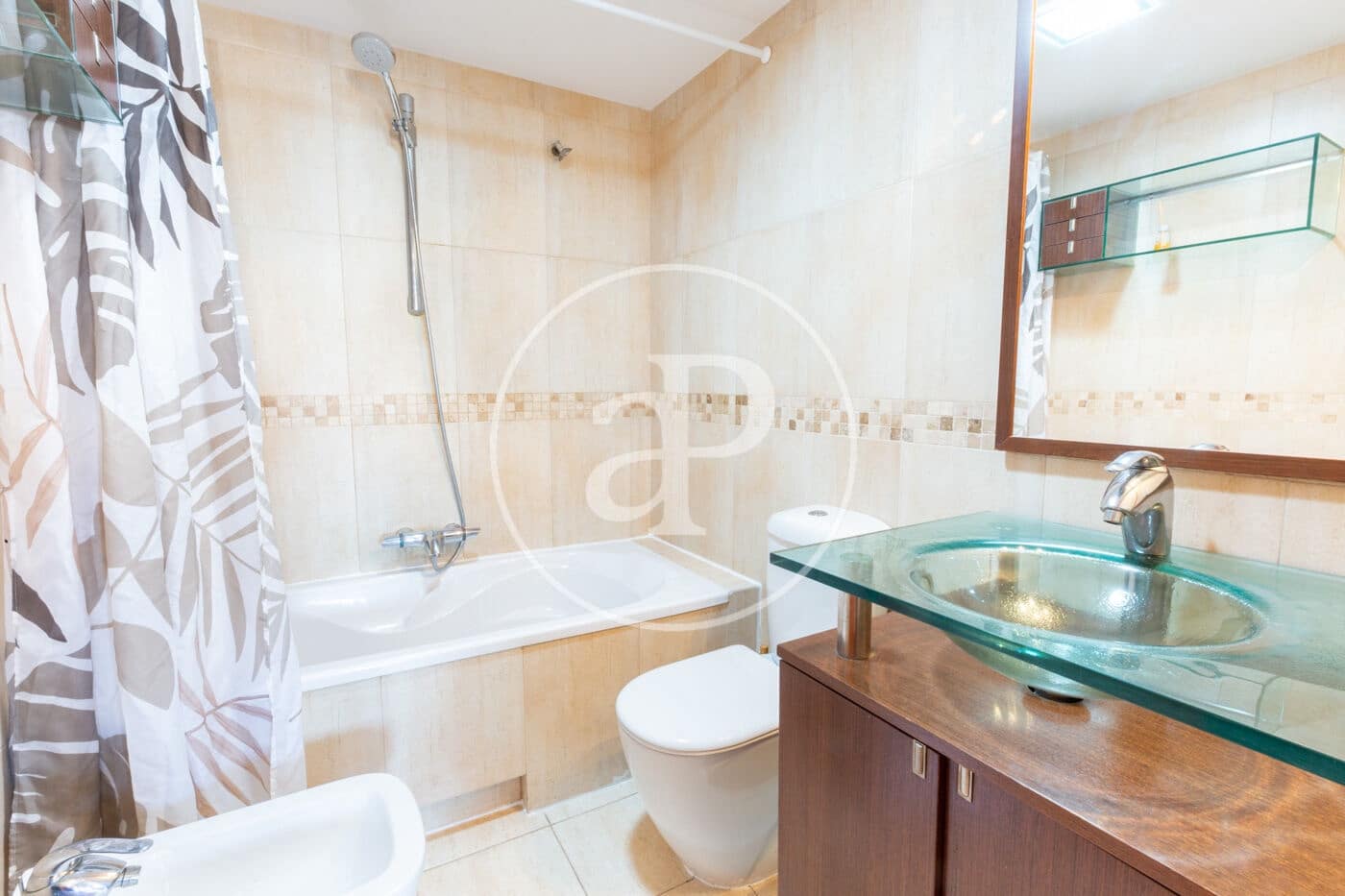 2 bedroom Apartment for rent in Valencia city - € 1,500 (Ref: 9349642)