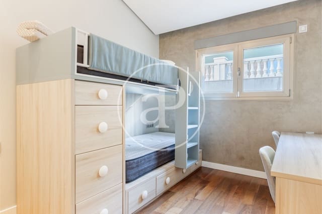 Appartement de 2 chambres à louer à Sant Francesc, Valence ville - 2 700 € (Ref: 9349644)