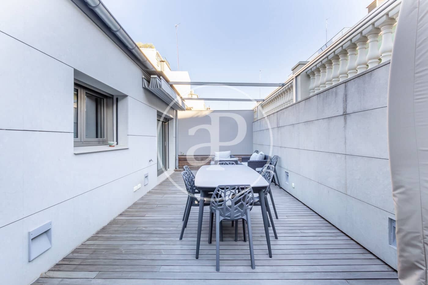 Appartement de 2 chambres à louer à Valence ville - 2 700 € (Ref: 9349644)