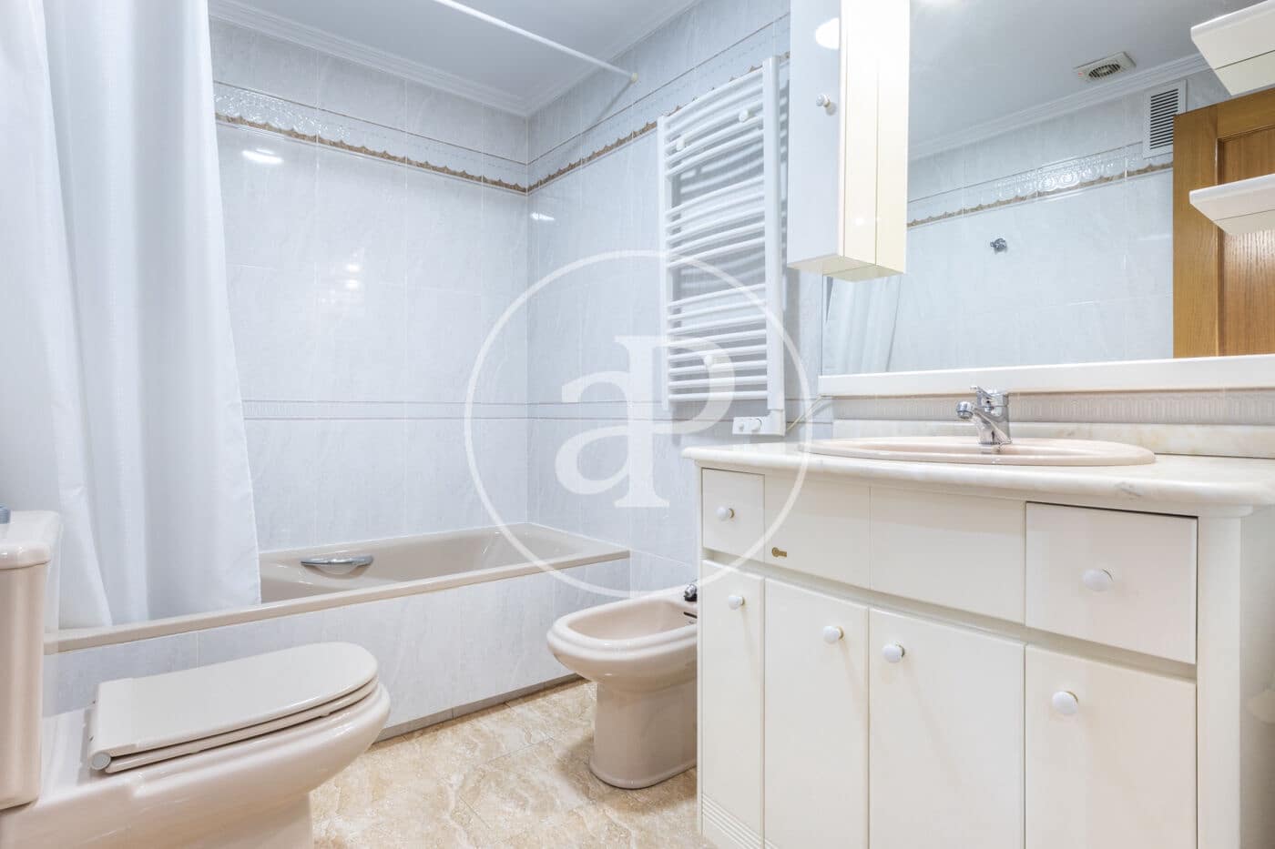 3 camera da letto Appartamento da affittare in Valencia citta - 1.800 € (Rif: 9349645)
