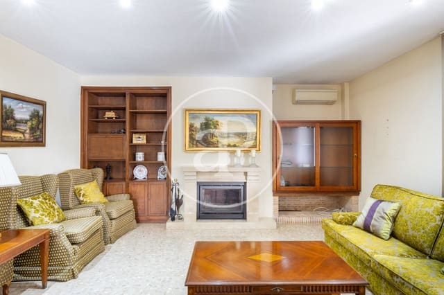 6 soverom Villa til salgs i Chiva med svømmebasseng - € 795 000 (Ref: 9353678)