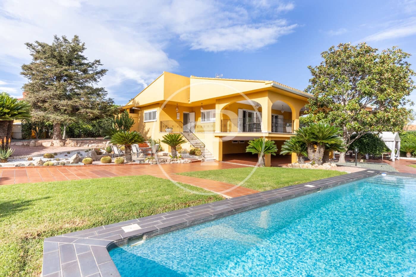 6 quarto Moradia para venda em Chiva com piscina - 795 000 € (Ref: 9353678)