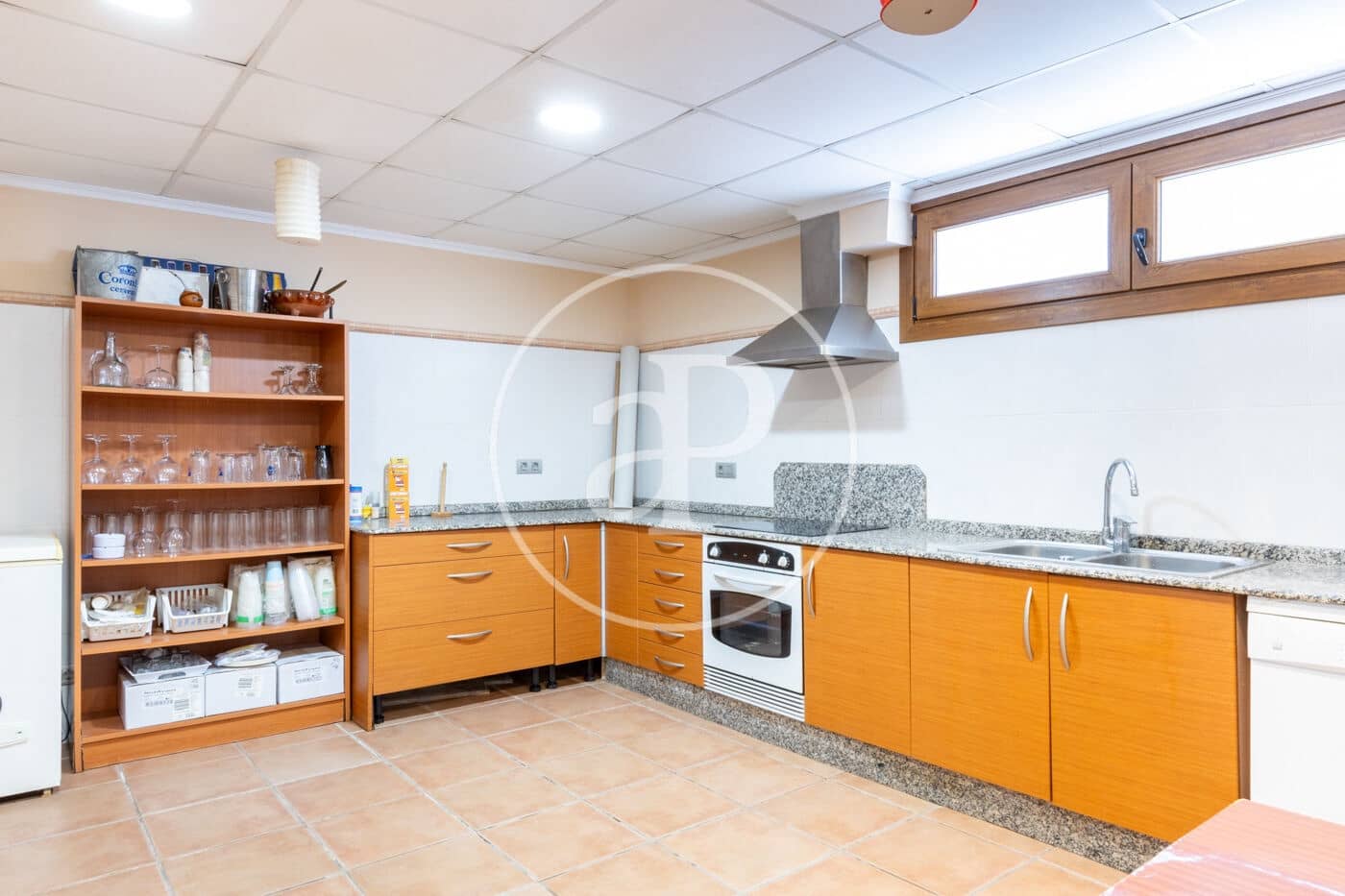 5 bedroom Villa for sale in Burriana / Borriana with pool - € 650,000 (Ref: 9355926)