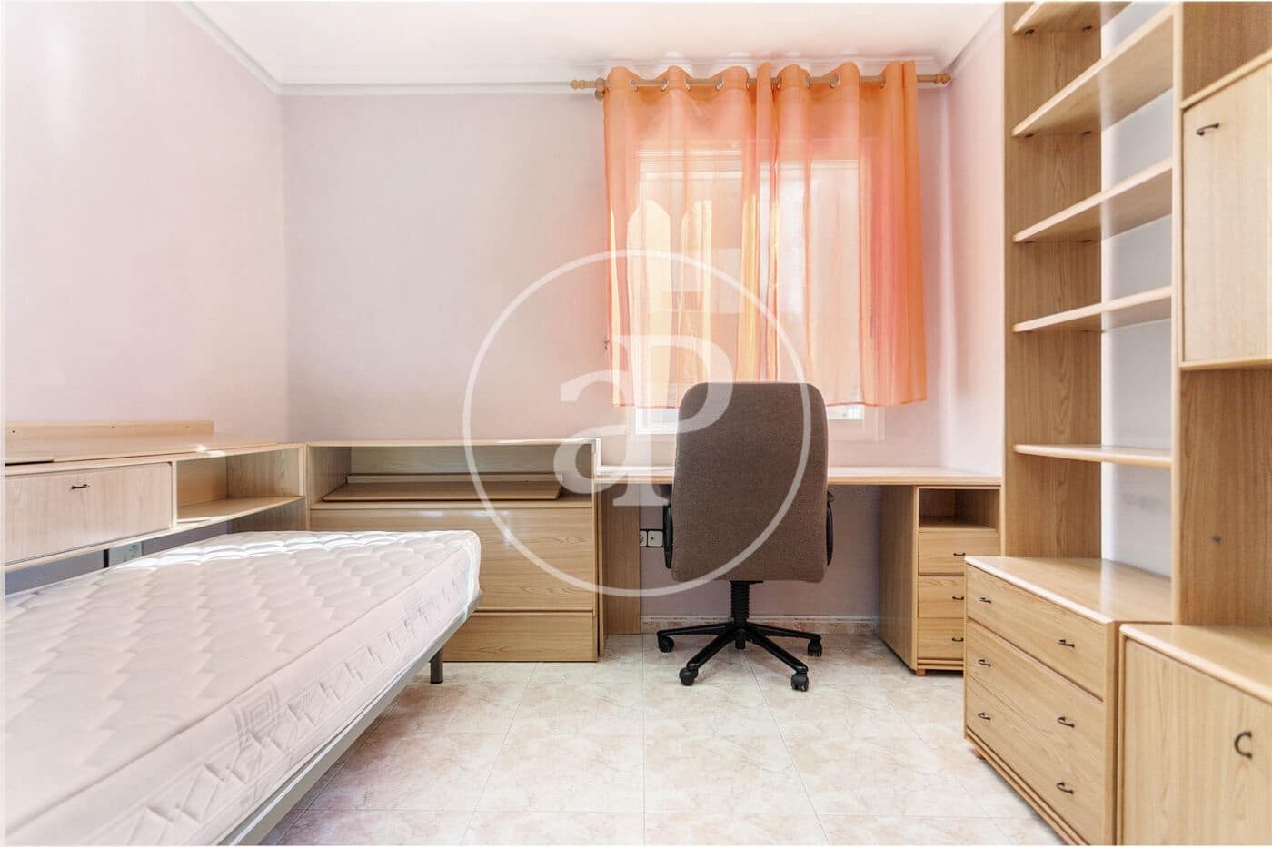 3 sypialnia Apartament do wynajęcia w Miasto Walencja - 1 150 € (Ref: 9355929)
