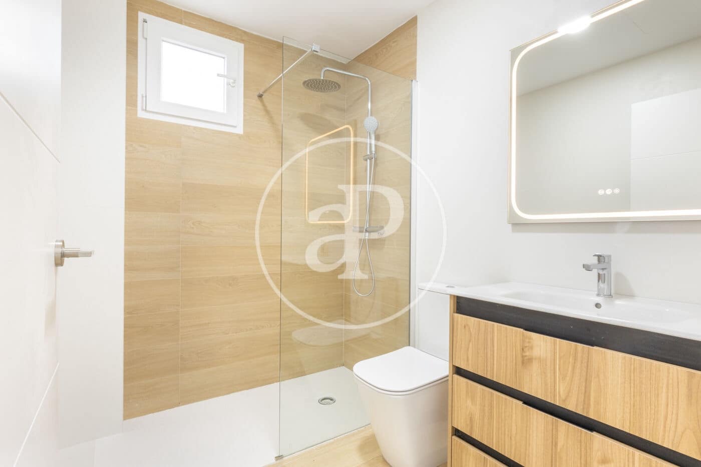 2 sovrum Lägenhet att hyra i Valencia stad - 900 € (Ref: 9355930)