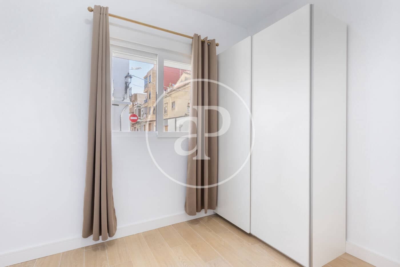 2 sovrum Lägenhet att hyra i Valencia stad - 900 € (Ref: 9355930)