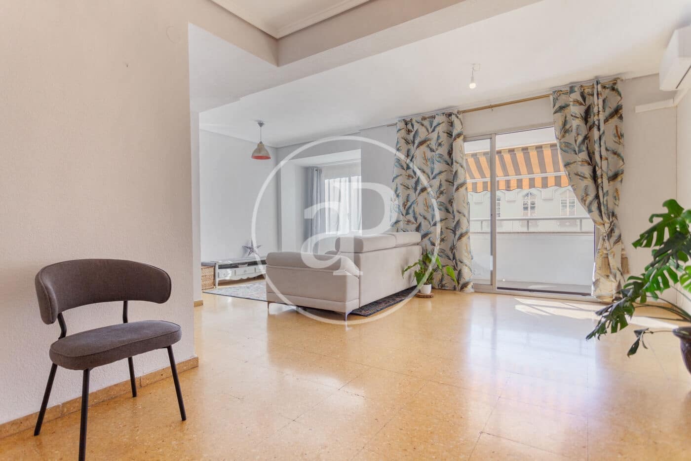 3 soveværelse Lejlighed til leje i Valencia by - € 1.950 (Ref: 9359672)