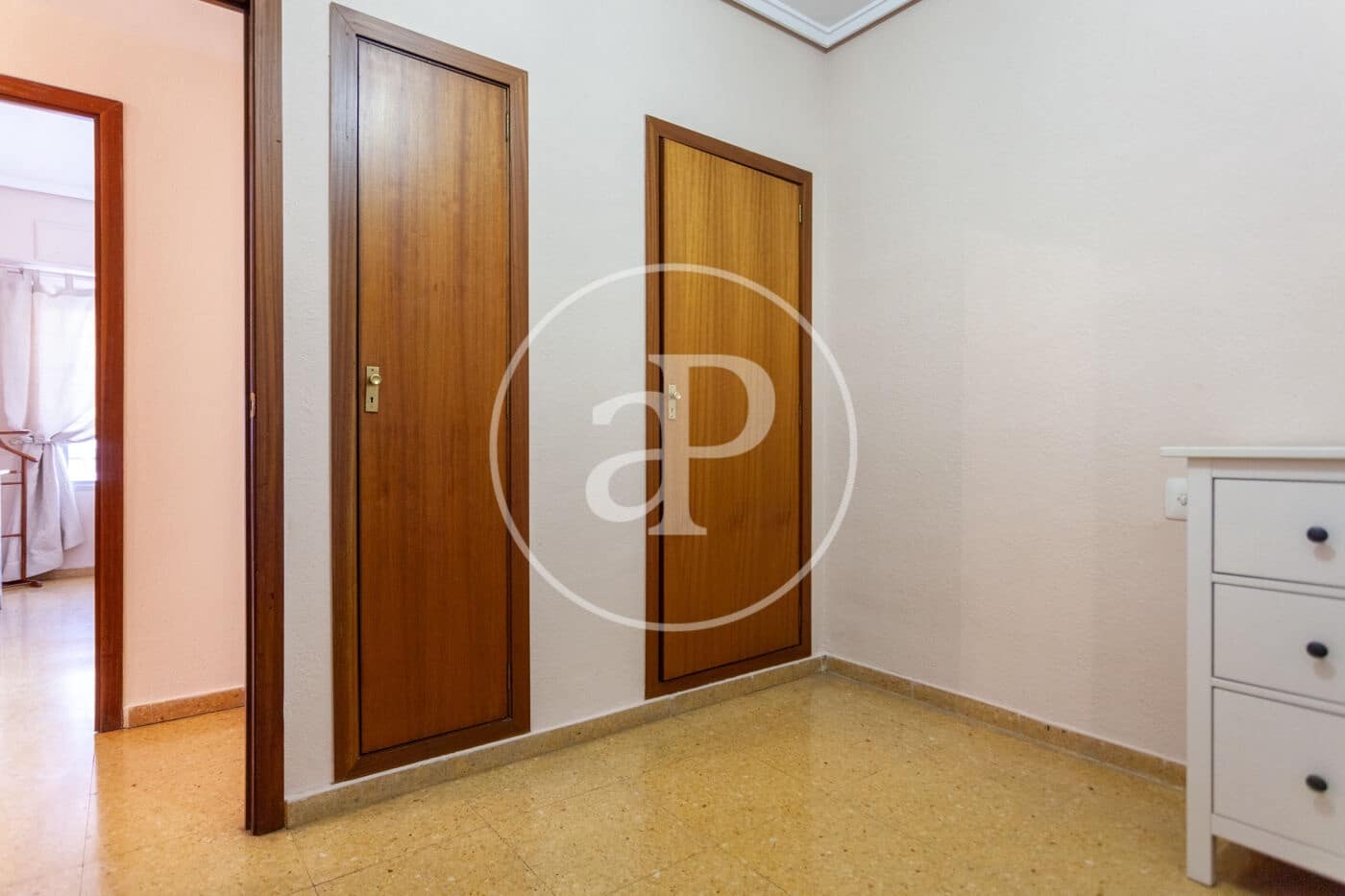 3 soveværelse Lejlighed til leje i Valencia by - € 1.950 (Ref: 9359672)