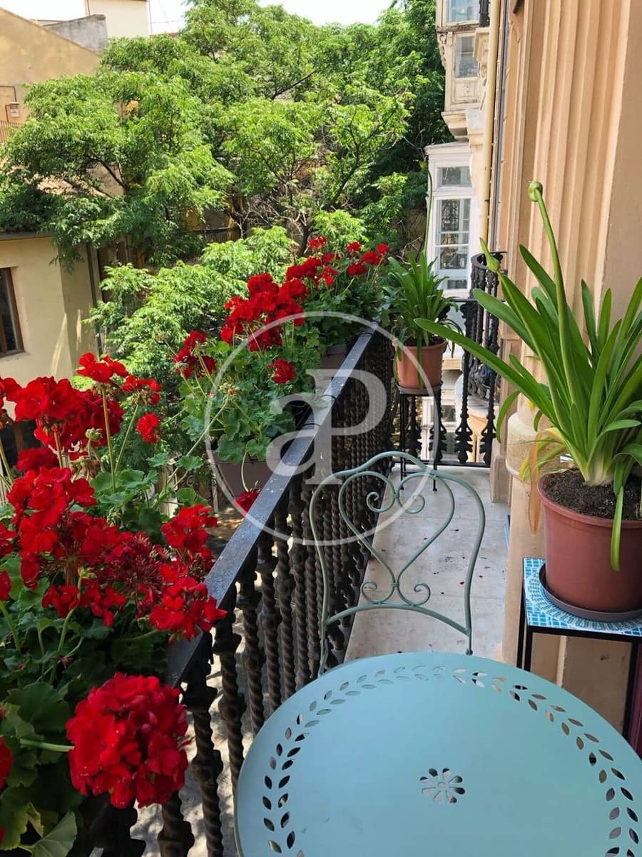 2 sypialnia Apartament do wynajęcia w Miasto Walencja - 1 950 € (Ref: 9359673)