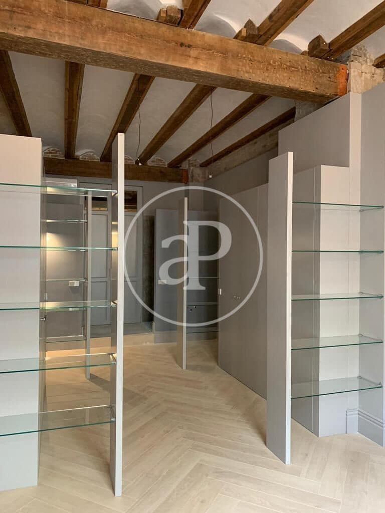 2 sypialnia Apartament do wynajęcia w Miasto Walencja - 1 950 € (Ref: 9359673)