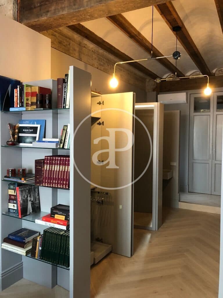 2 sypialnia Apartament do wynajęcia w Miasto Walencja - 1 950 € (Ref: 9359673)