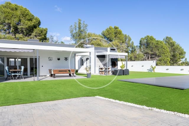 3 slaapkamer Villa te koop in Catadau met zwembad - € 398.000 (Ref: 9362683)