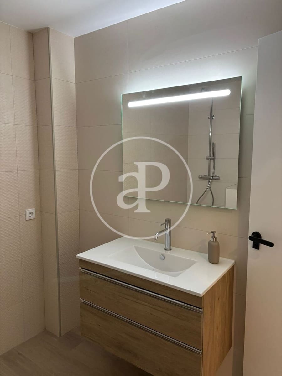 4 sypialnia Apartament do wynajęcia w Moncada - 1 300 € (Ref: 9362684)