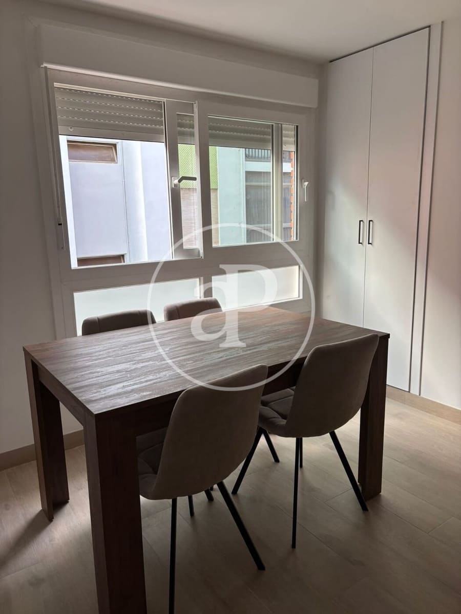 4 sypialnia Apartament do wynajęcia w Moncada - 1 300 € (Ref: 9362684)