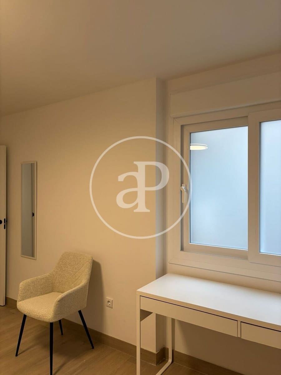 4 sypialnia Apartament do wynajęcia w Moncada - 1 300 € (Ref: 9362684)